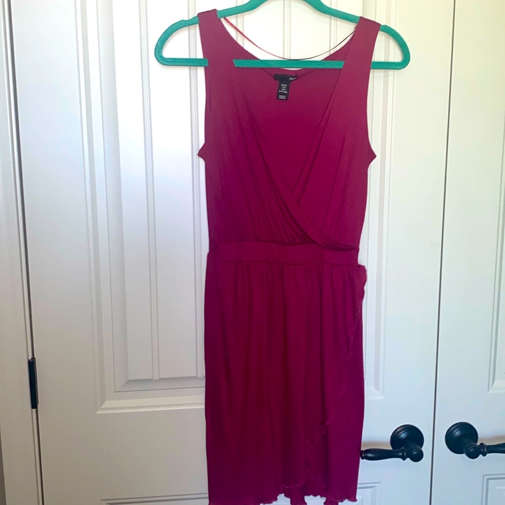 H&M V-Neck Dress!!